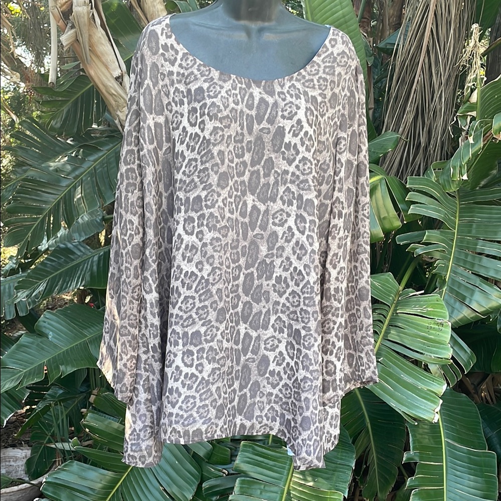 Dianne Gilman, sheer Leopard Print Women's Top